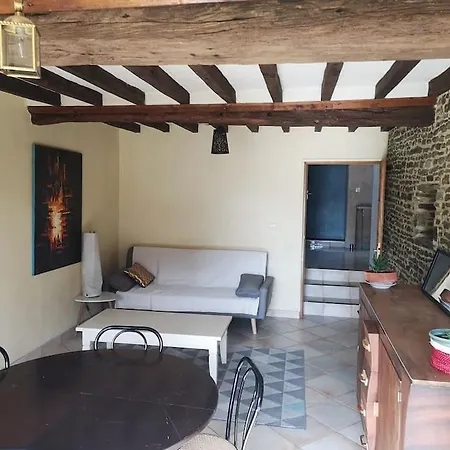 Villa Le passage des fées à Couvains  Extérieur photo